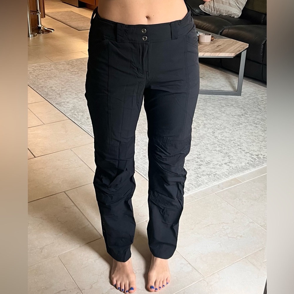 REI women’s hiking pant. Size 10. Great condition.